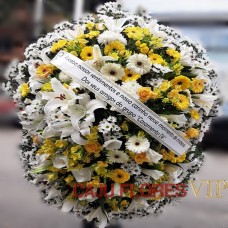 (VIP-15)COROA DE FLORES TONS BRANCO E AMARELO FLORES NOBRES Tam:1,80